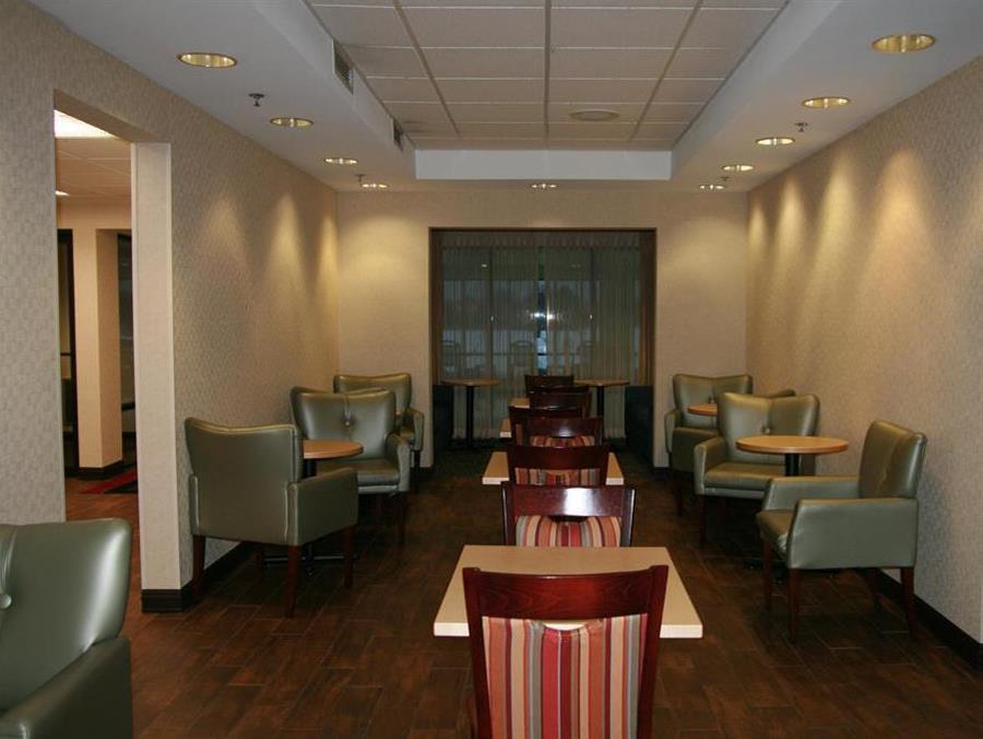 Hampton Inn Chicago Elgin/I-90 Экстерьер фото
