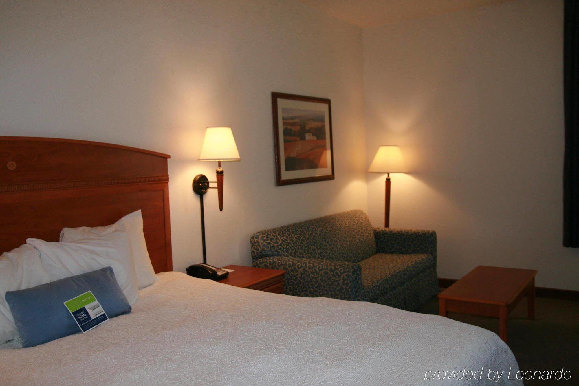 Hampton Inn Chicago Elgin/I-90 Номер фото