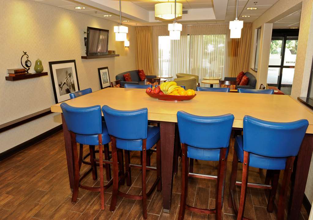Hampton Inn Chicago Elgin/I-90 Интерьер фото