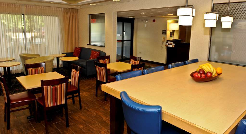 Hampton Inn Chicago Elgin/I-90 Интерьер фото