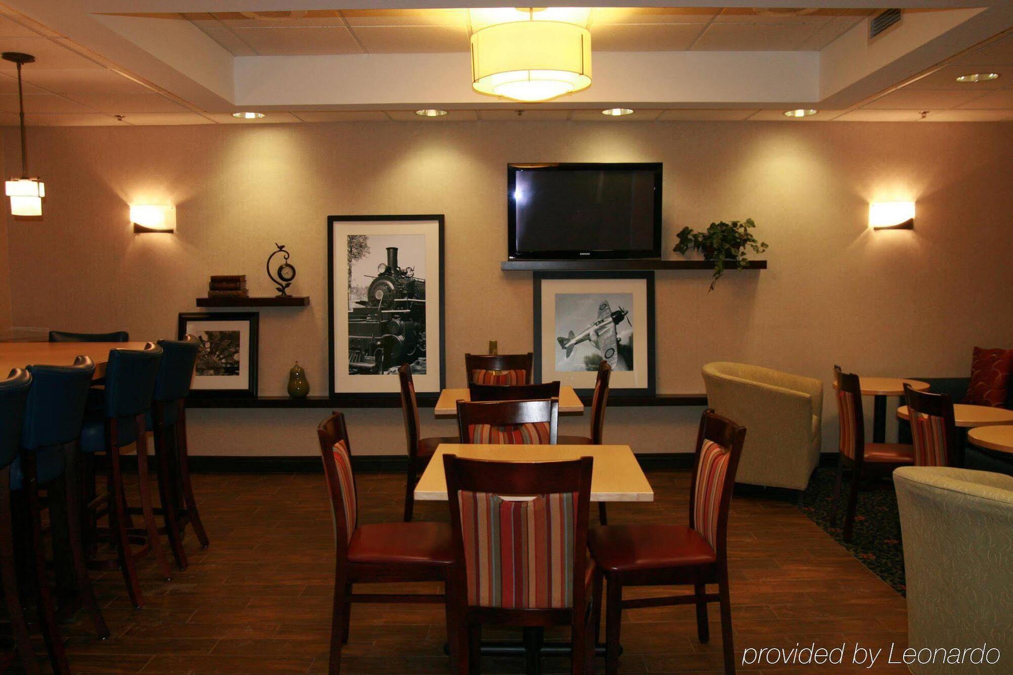 Hampton Inn Chicago Elgin/I-90 Экстерьер фото